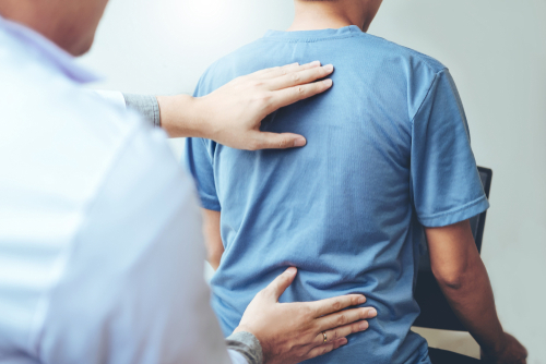 Should I See A Chiropractor For Frequent Neck Aches?